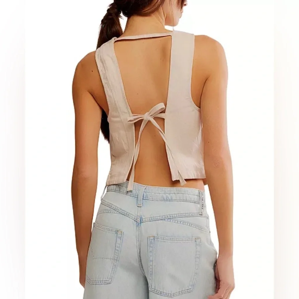 Blake Vest NWT sand‎ dollar